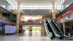 Elias Mall (D18), Retail #575777121